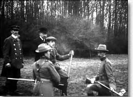 Le roi d'Espagne Alphonse XIII chassant à Bois Boudran. Doc: CNC